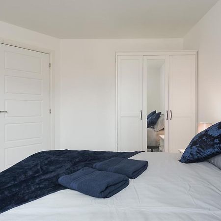 Two Bedroom Apartment - Milton Keynes By Aryas Properties Broughton  Экстерьер фото