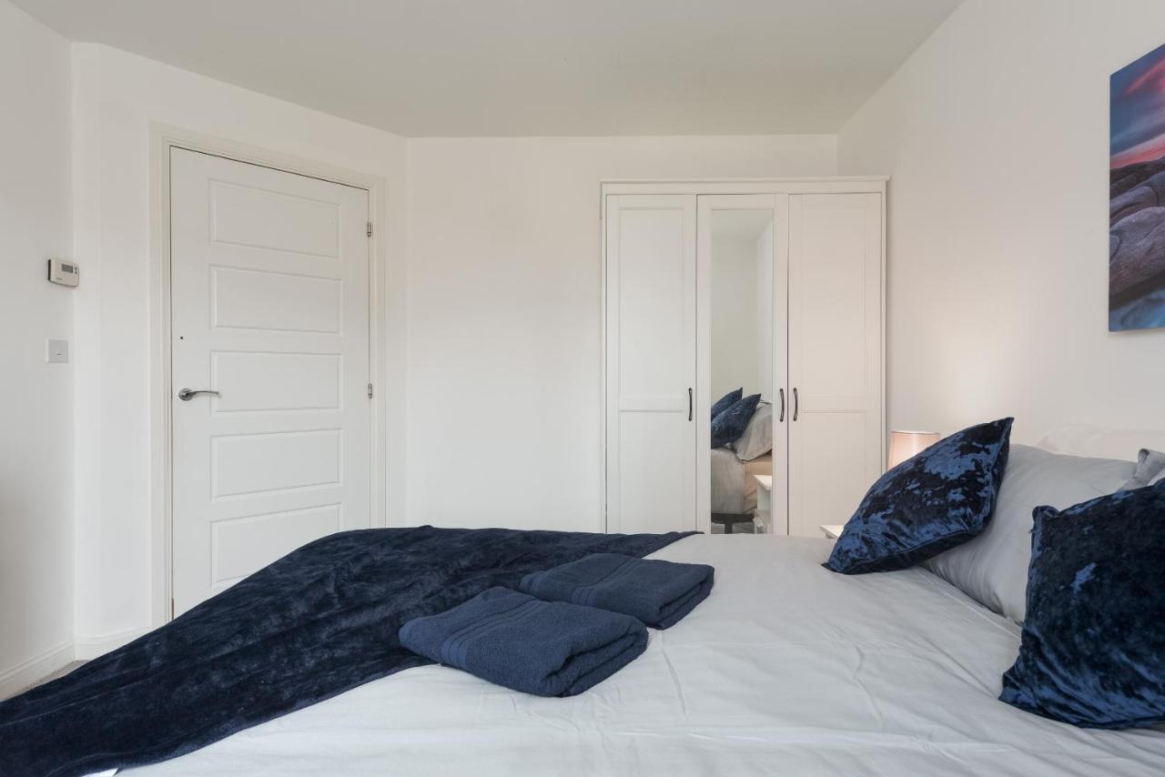Two Bedroom Apartment - Milton Keynes By Aryas Properties Broughton  Экстерьер фото