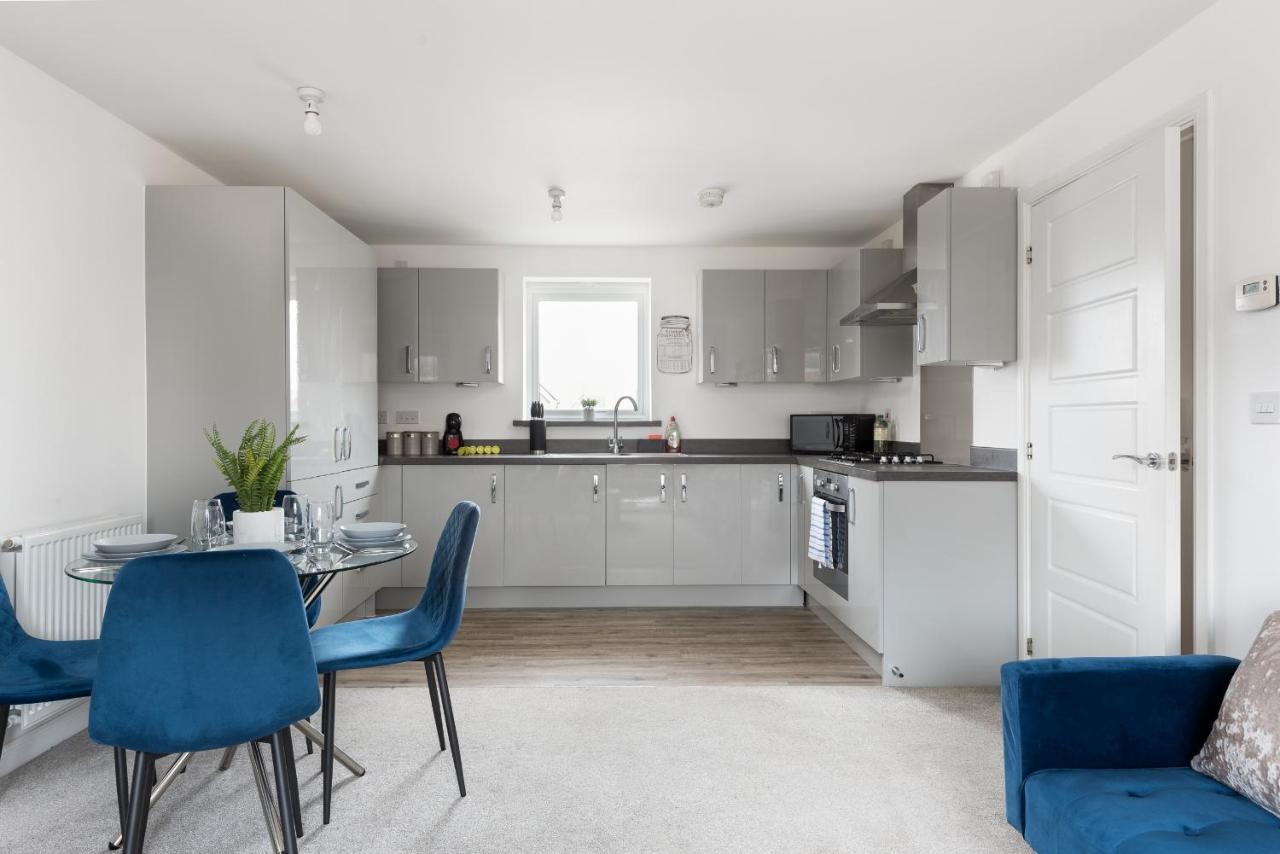 Two Bedroom Apartment - Milton Keynes By Aryas Properties Broughton  Экстерьер фото