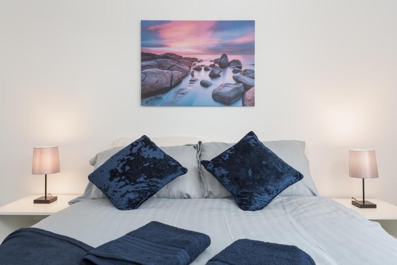 Two Bedroom Apartment - Milton Keynes By Aryas Properties Broughton  Экстерьер фото