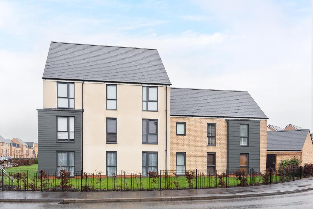 Two Bedroom Apartment - Milton Keynes By Aryas Properties Broughton  Экстерьер фото